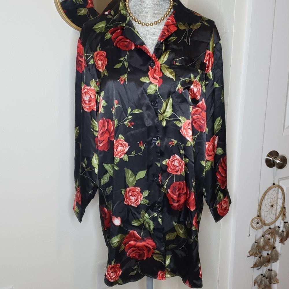 Pajama top black & red floral print